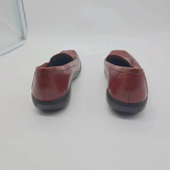 Clarks Bendable Dark Red Leather Bayou Q slip on Loafers sz 5.5 - Picture 4 of 8